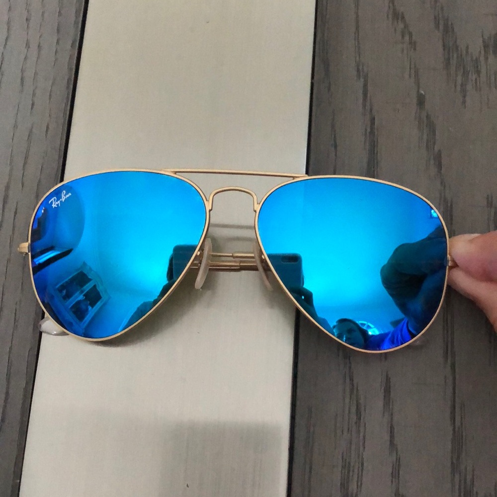 Blue Rayban aviators